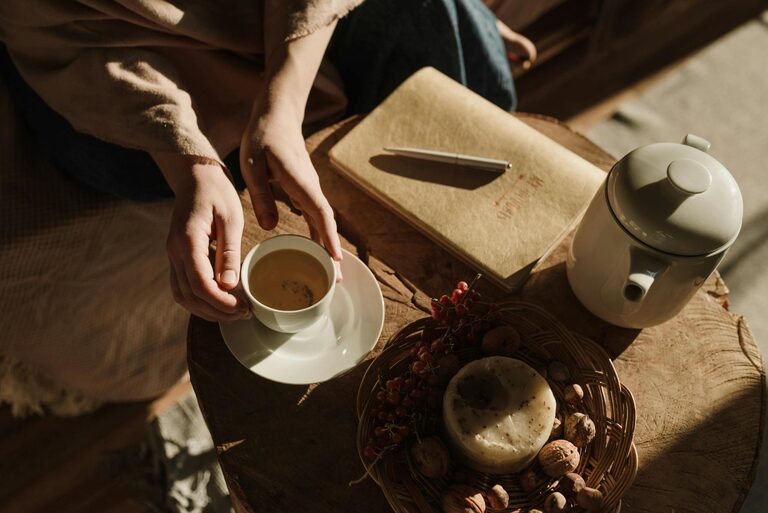 Beginner Guide to Journaling Every Day: Tips for Building a Habit