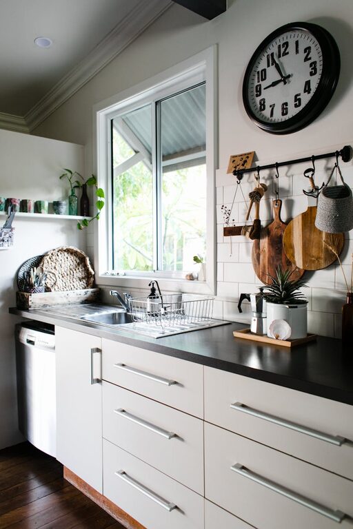 How to Make Your Kitchen Counters Clutter-Free and Beautiful